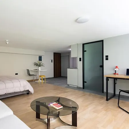 Newly Cosy Renovated Downtown Athene